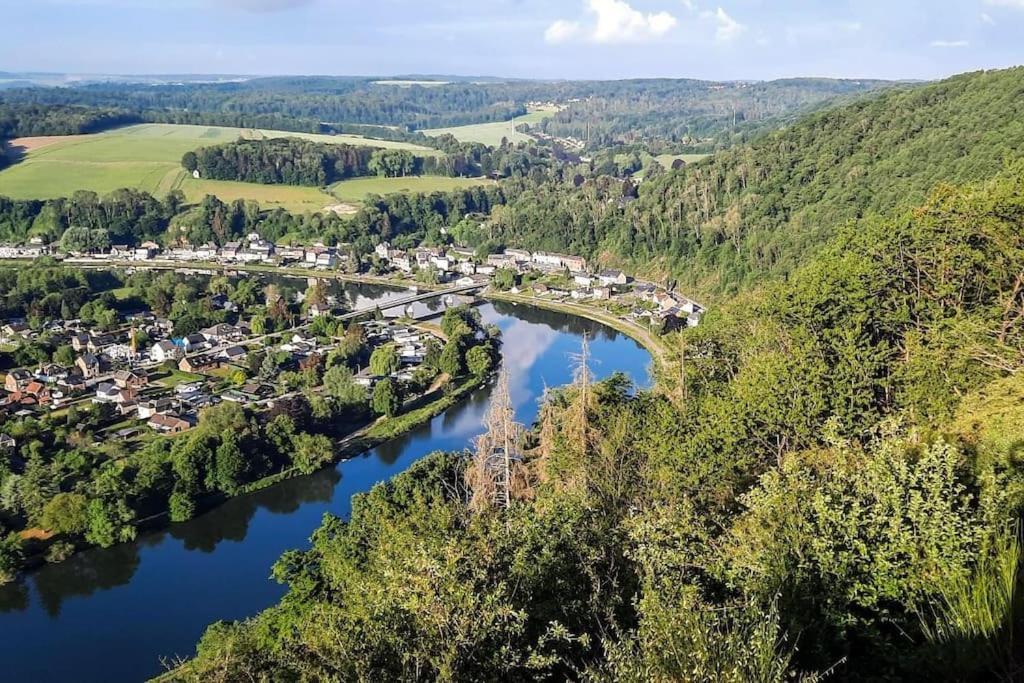 Gite: A La Courbe Du Fleuve Godinne Zewnętrze zdjęcie